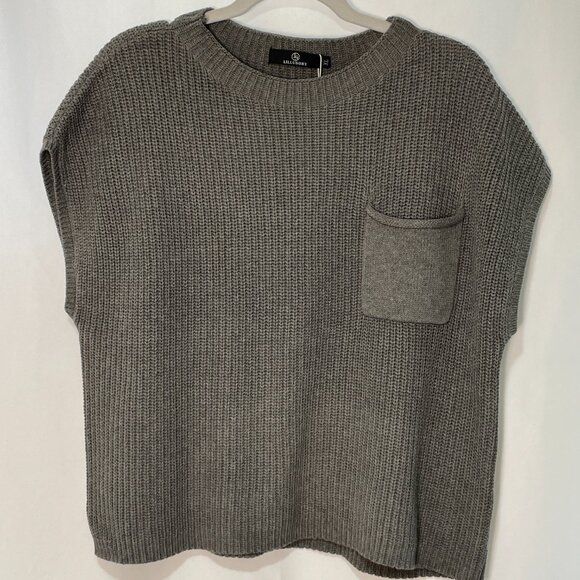 Lillusory Sweaters - (NWT) LILLUSORY Cap Sleeveless Crop Sweater, Gray - XL